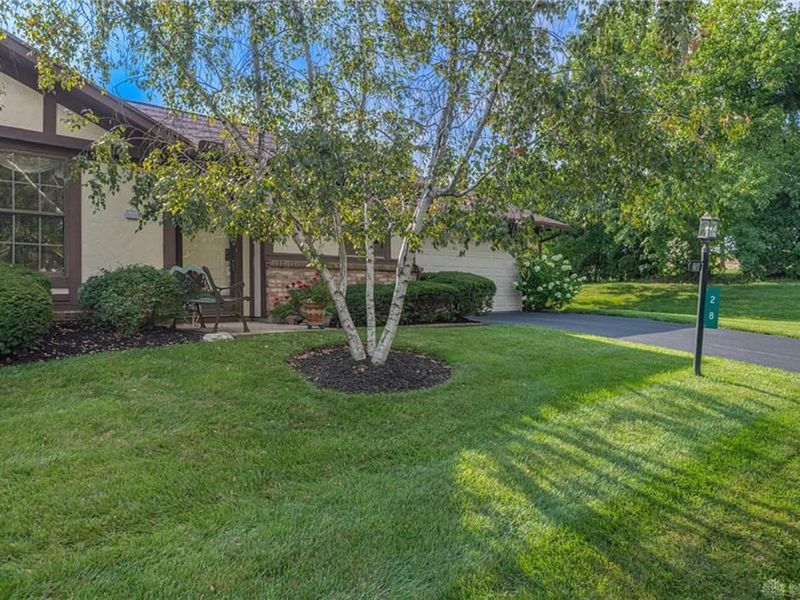 28 Tamarack Trail, Springboro, OH 45066 Photo 2