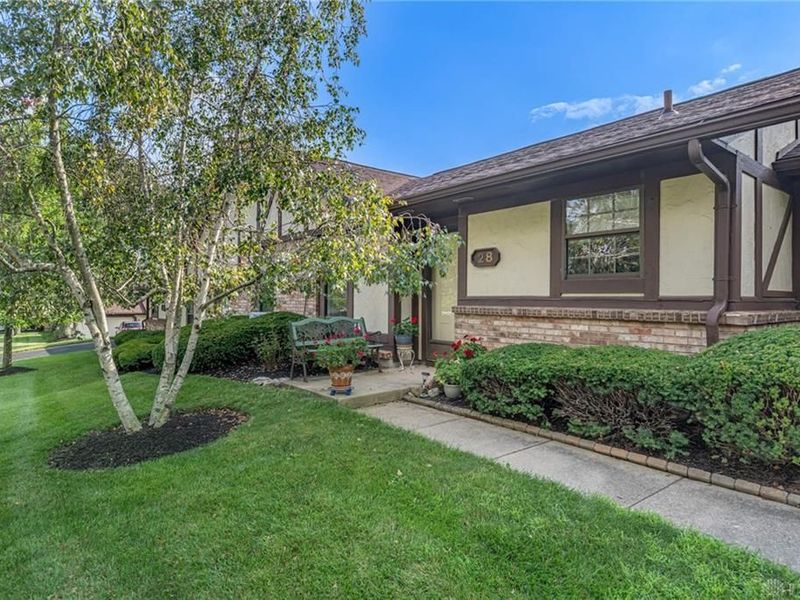 28 Tamarack Trail, Springboro, OH 45066 Photo 4