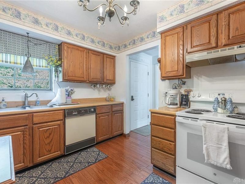 28 Tamarack Trail, Springboro, OH 45066 Photo 9