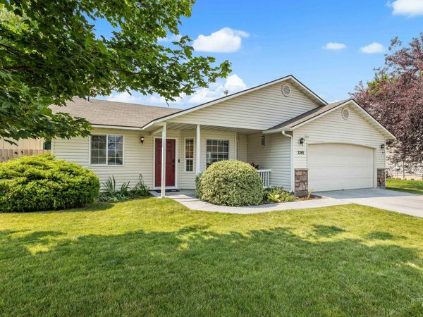 3280 S Capistrano Ave, Boise, ID 83705