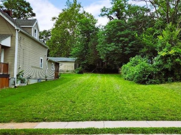 7215 Bruno Avenue , St Louis, MO 63143