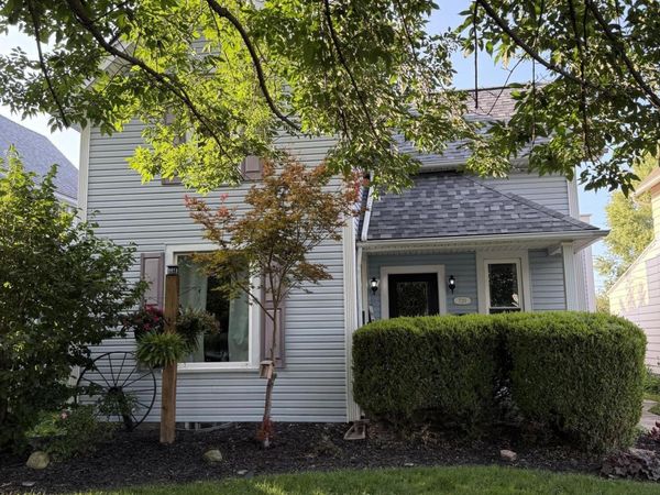720 W Center Street , Fostoria, OH 44830