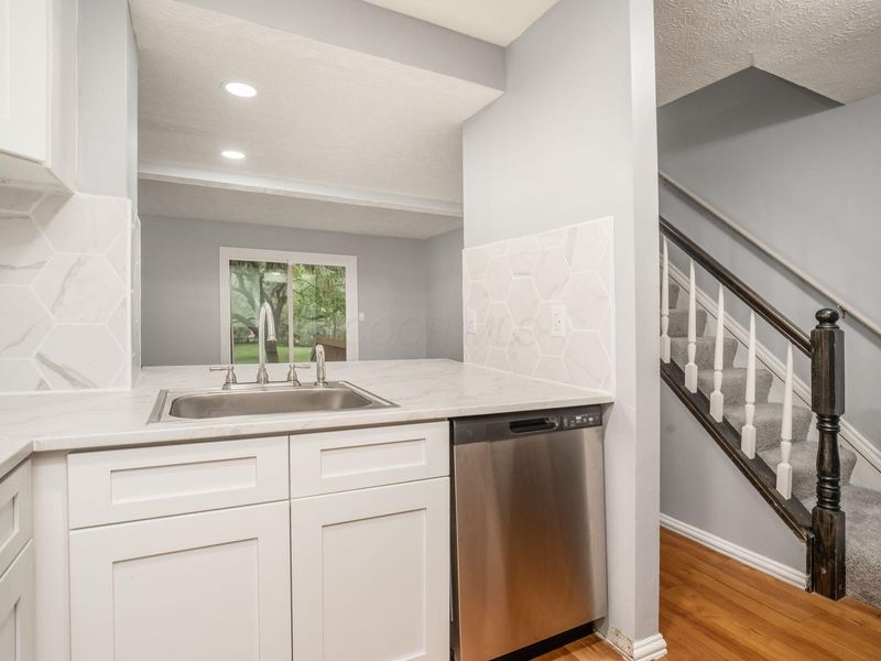 497 Foxtrail Circle E, Westerville, OH 43081 Photo 10