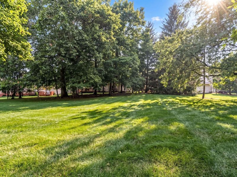 497 Foxtrail Circle E, Westerville, OH 43081 Photo 25