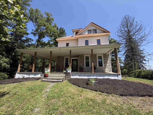 1616 Country Club Road, Fairmont, WV 26554