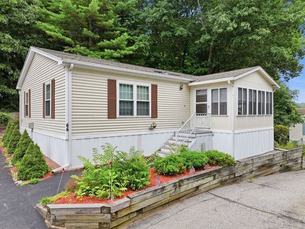47 Washington St, Unit 44, Auburn, MA 01501