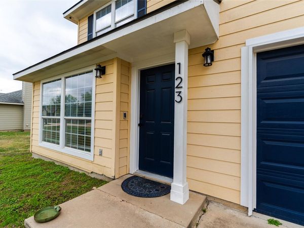 123 Kawainui LN , Bastrop, TX 78602