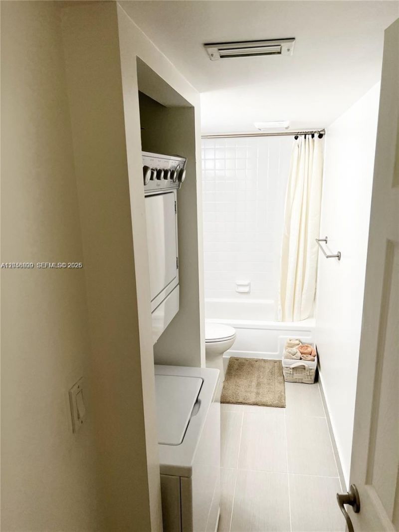 5530 NW 44th St , Unit 306C, Lauderhill, FL 33319 Photo