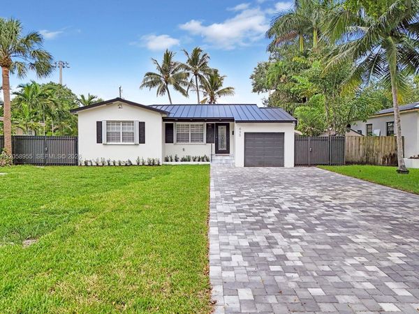 430 Forrest Dr , Miami Springs, FL 33166