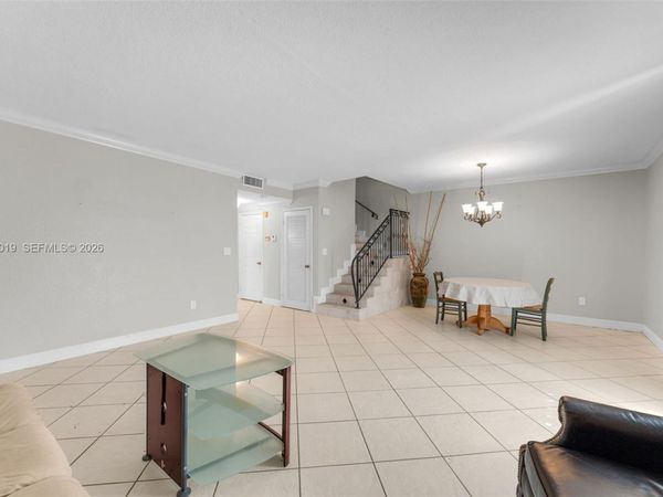 9110 SW 203rd Ter , Cutler Bay, FL 33189