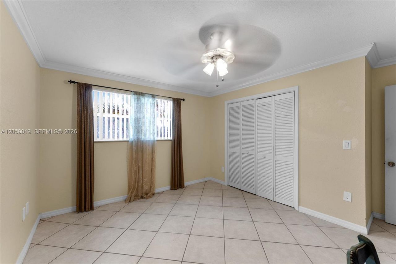 9110 SW 203rd Ter , Cutler Bay, FL 33189 Photo