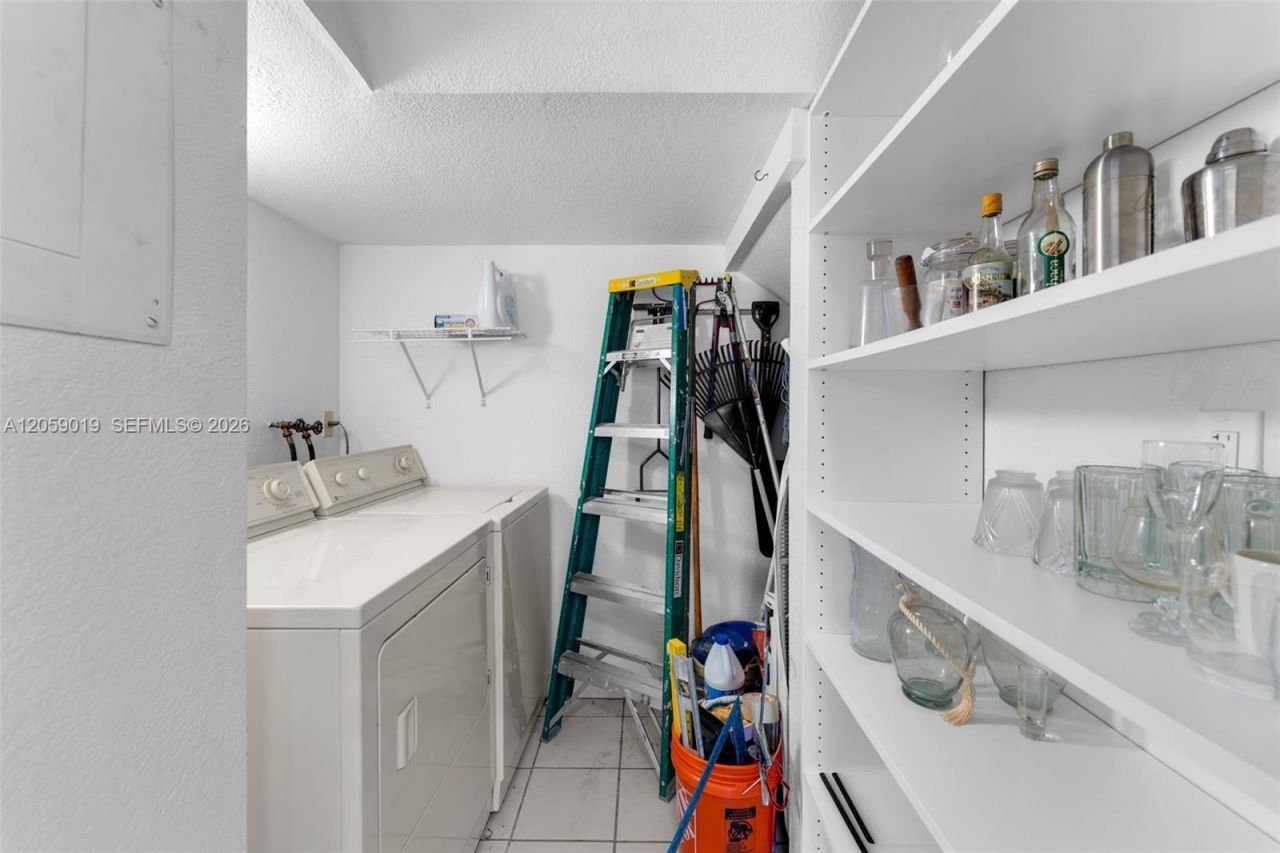 9110 SW 203rd Ter , Cutler Bay, FL 33189 Photo