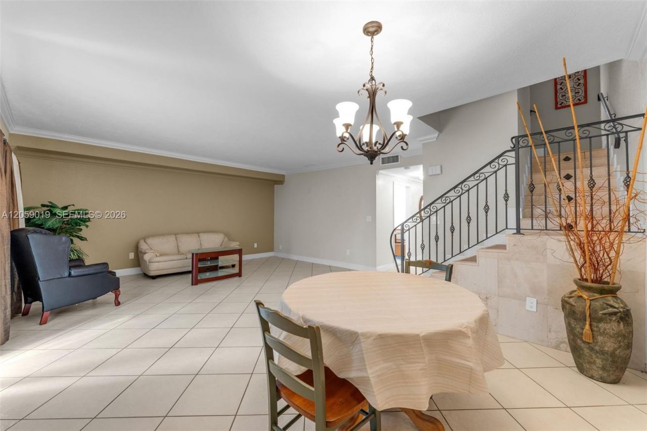 9110 SW 203rd Ter , Cutler Bay, FL 33189 Photo
