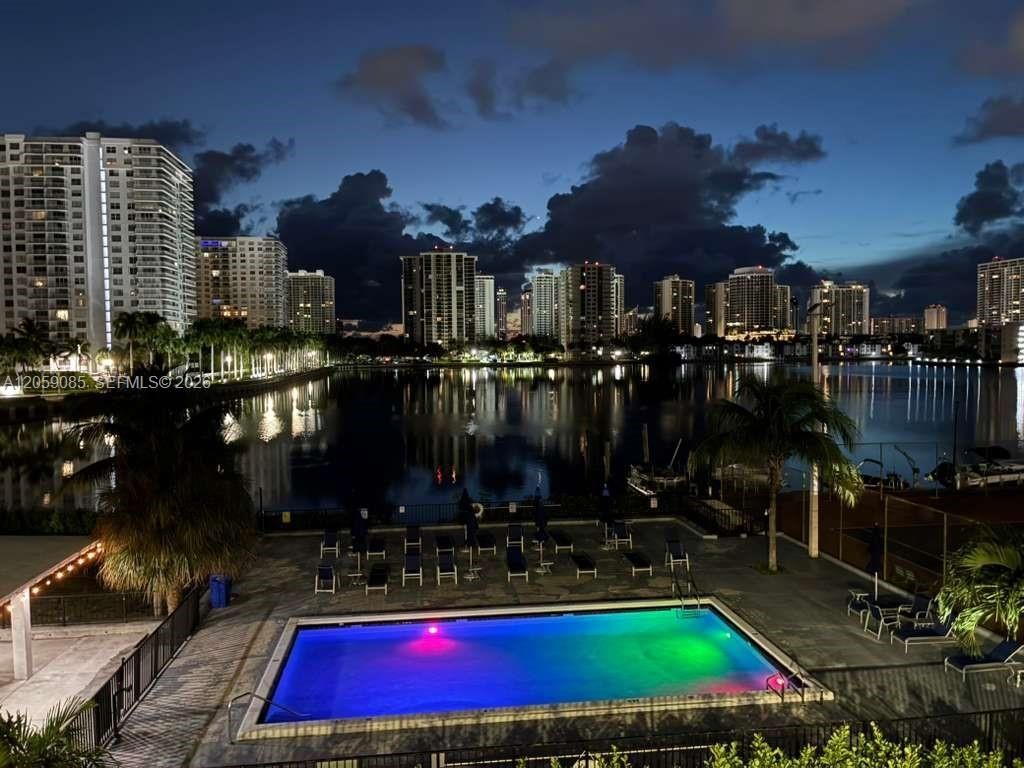 2780 NE 183rd St, Unit 901, Aventura, FL 33160 Photo