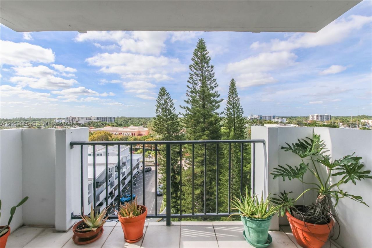 2780 NE 183rd St, Unit 901, Aventura, FL 33160 Photo
