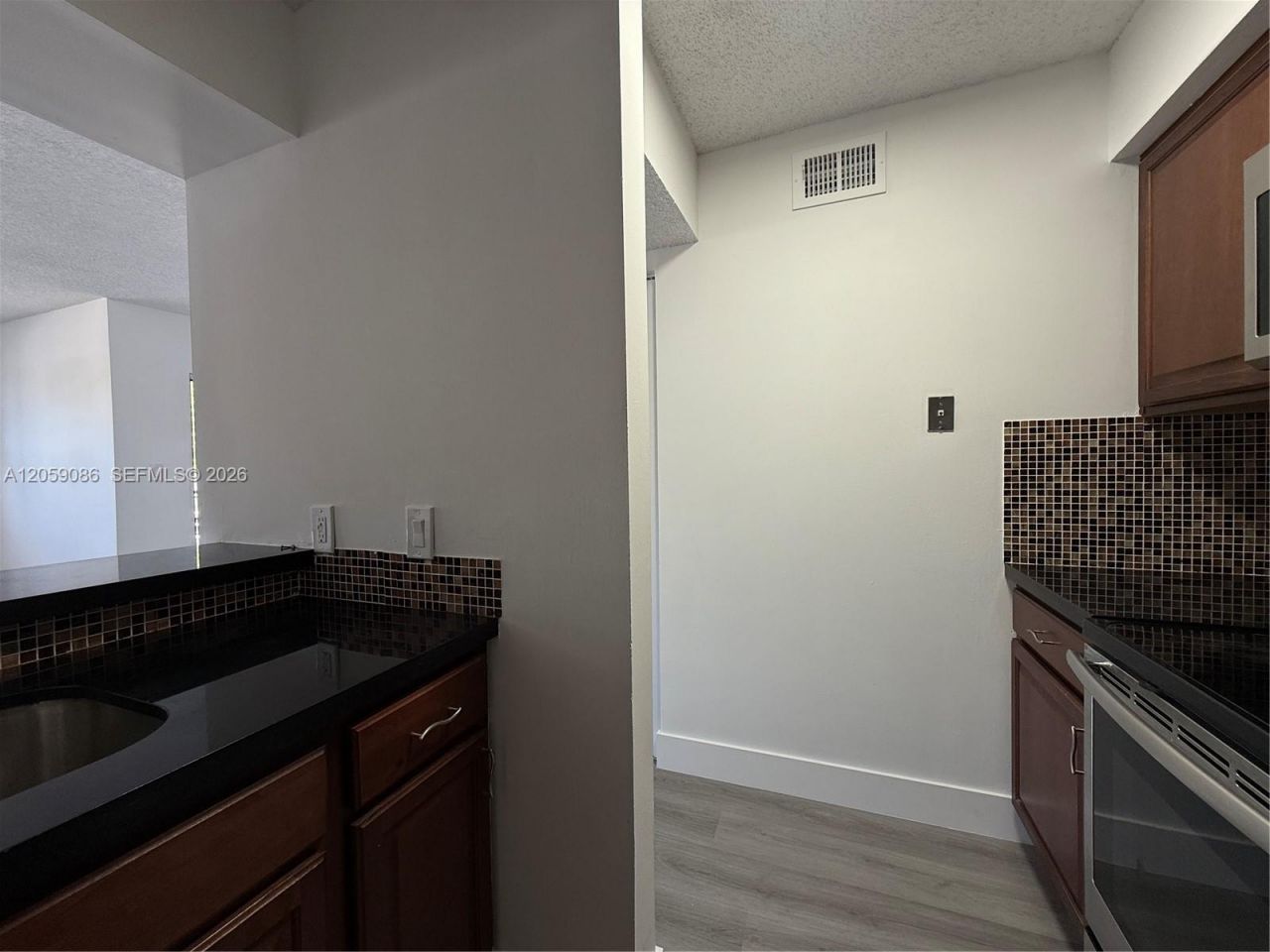 510 S Park Rd , Unit 23-10, Hollywood, FL 33021 Photo