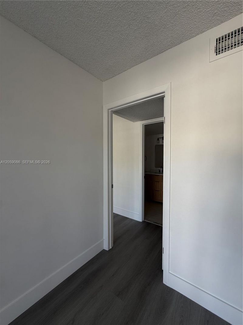 510 S Park Rd , Unit 23-10, Hollywood, FL 33021 Photo