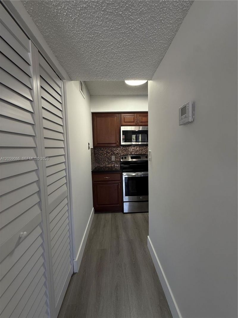 510 S Park Rd , Unit 23-10, Hollywood, FL 33021 Photo