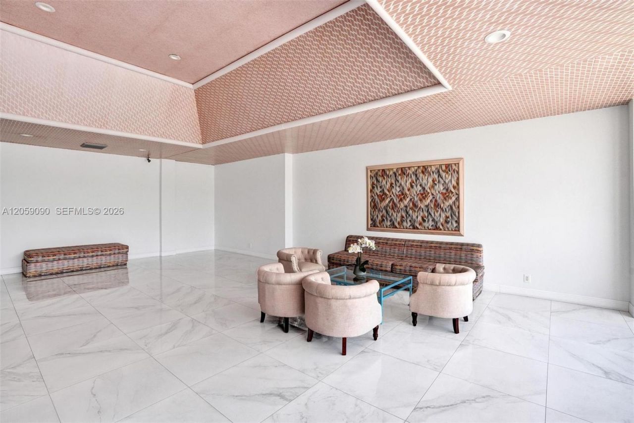 500 Three Islands Blvd, Unit 213, Hallandale Beach, FL 33009 Photo