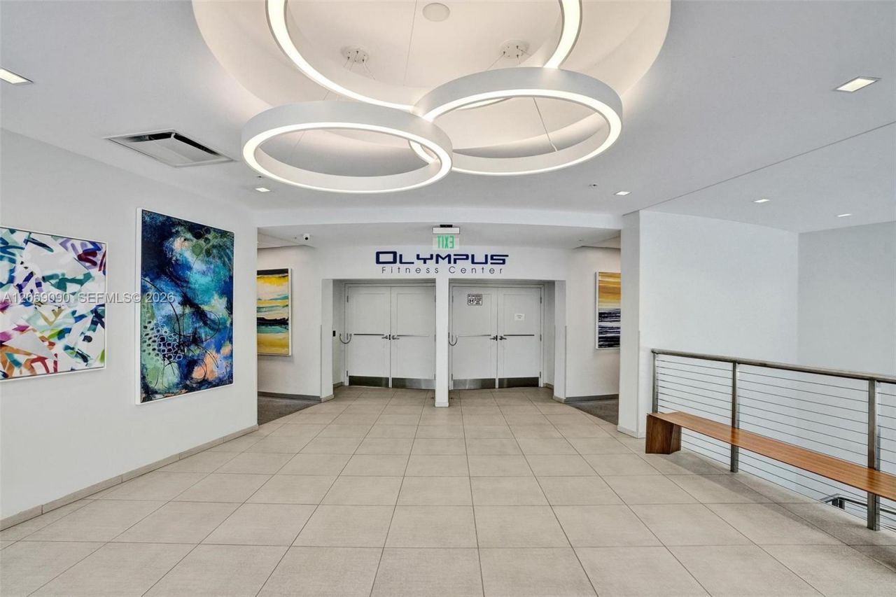 500 Three Islands Blvd, Unit 213, Hallandale Beach, FL 33009 Photo
