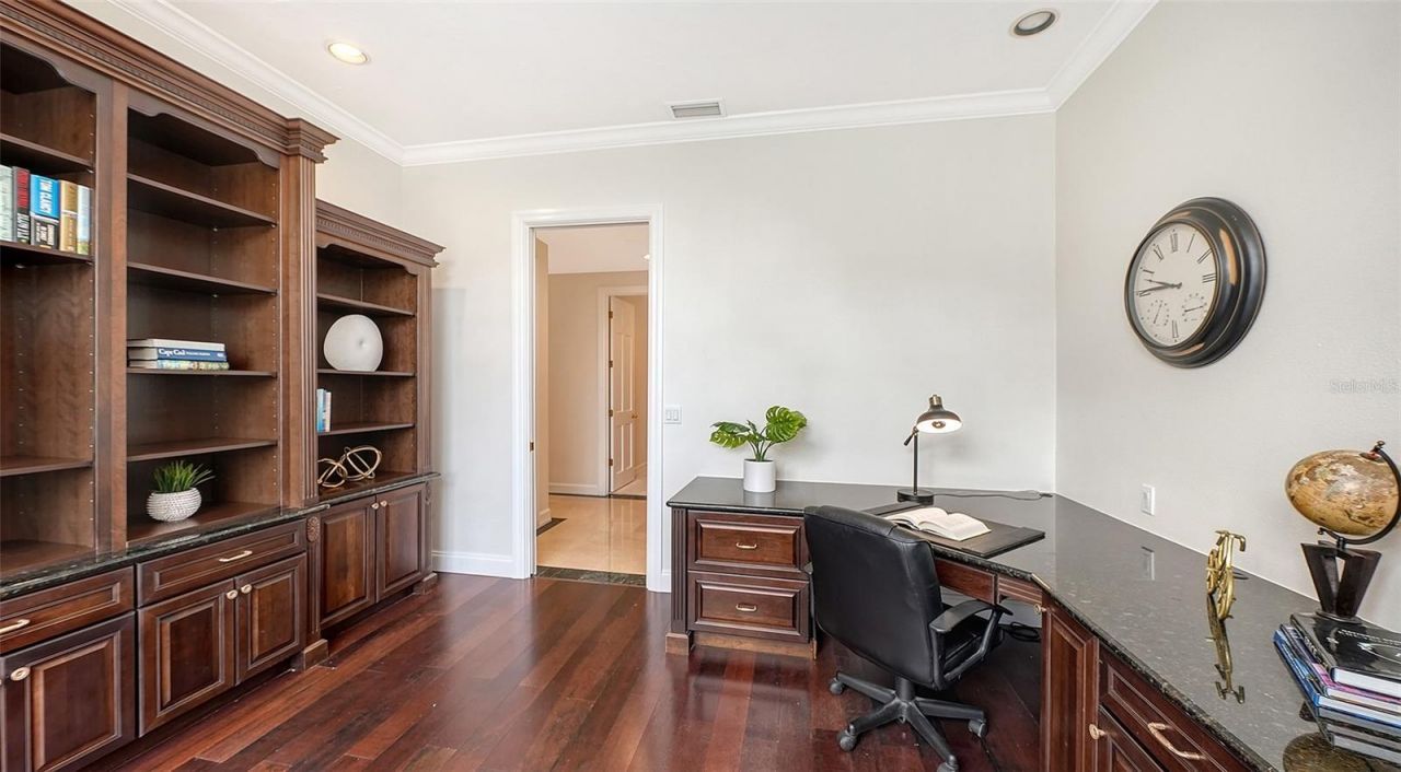 916 Macewen Drive, Osprey, FL 34229 Photo