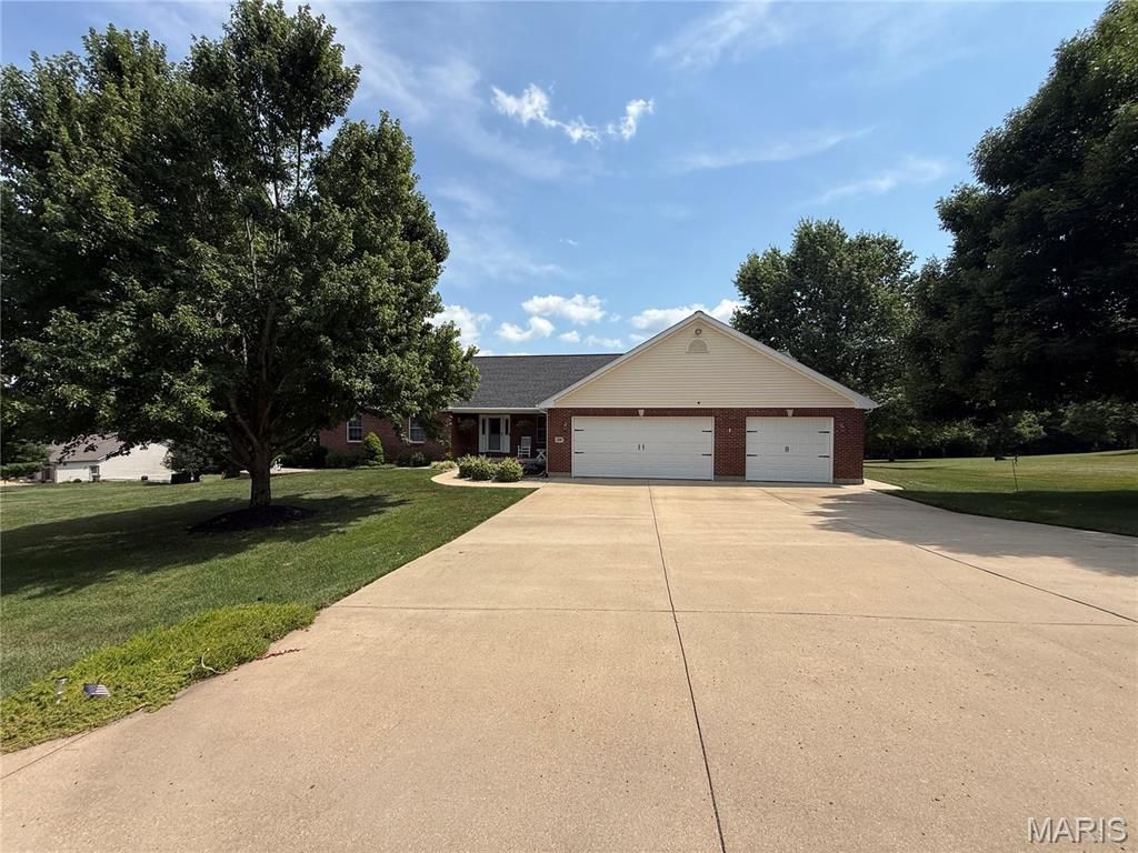 208 Pennant Drive, Washington, MO 63090 Main Photo
