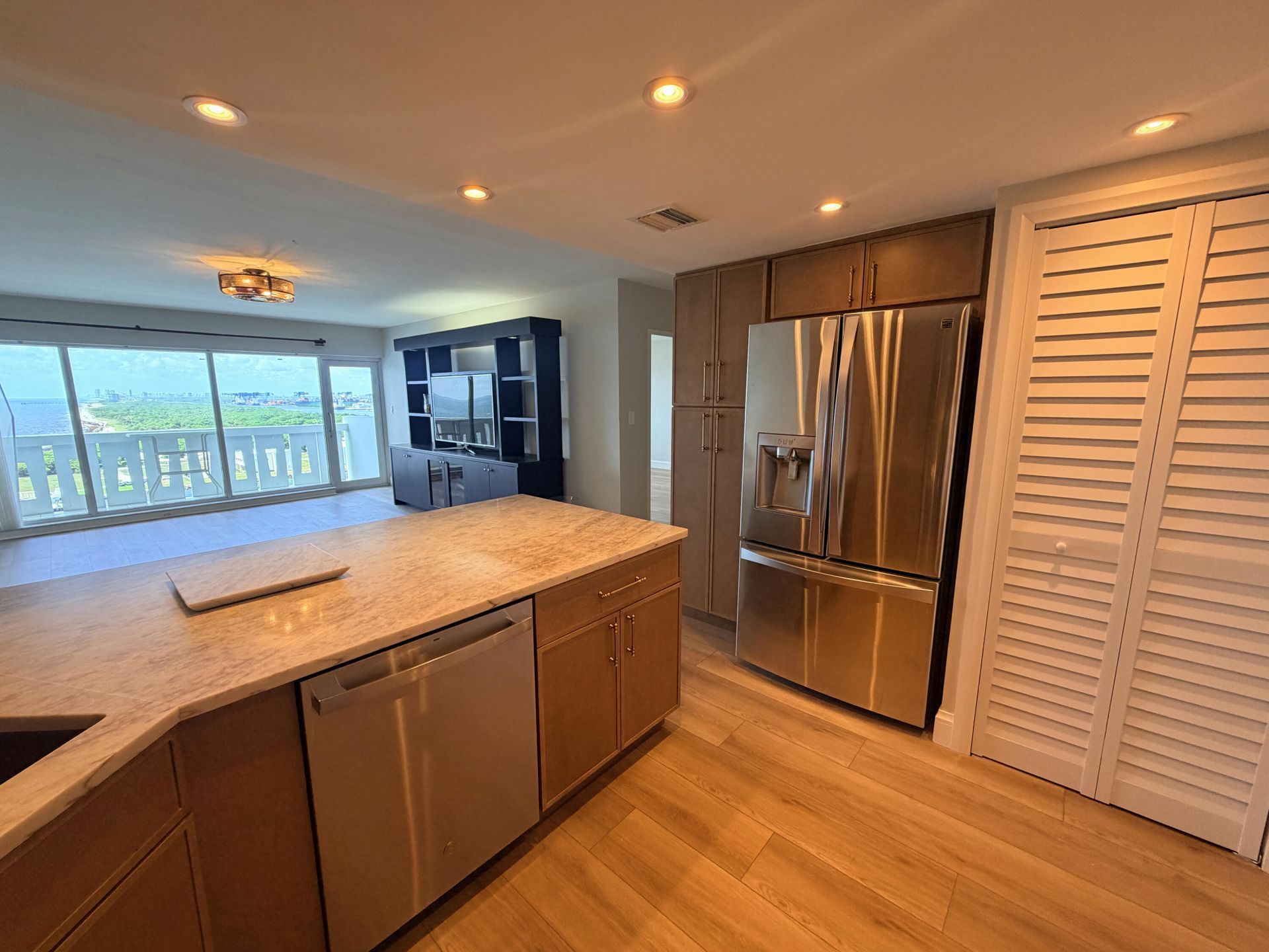 2100 S Ocean Drive, Unit 16H, Fort Lauderdale, FL 33316 Photo