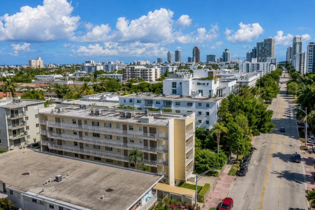 1245 West Avenue, Unit 302, Miami Beach, FL 33139 Photo