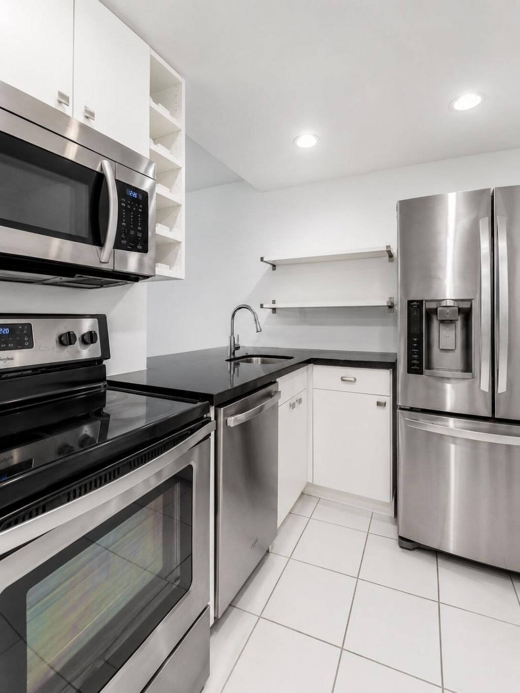 1245 West Avenue, Unit 302, Miami Beach, FL 33139 Photo