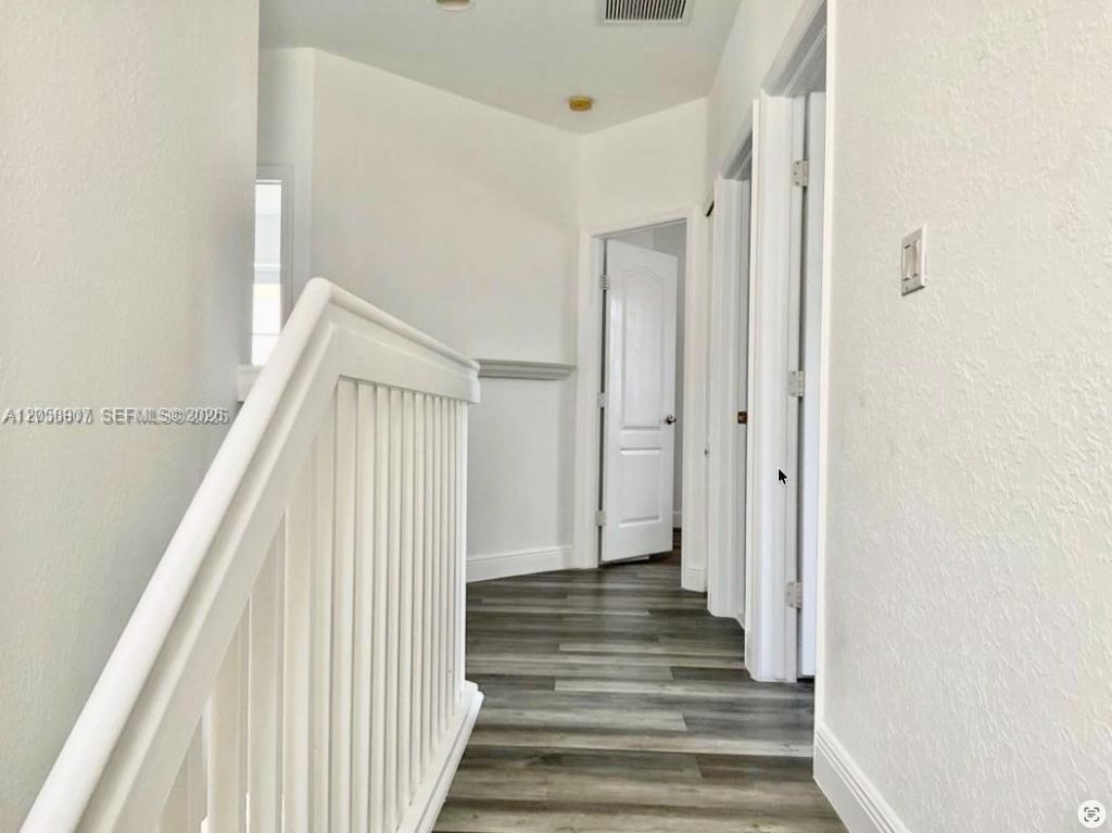 11320 NW 43rd Ter, Doral, FL 33178 Photo