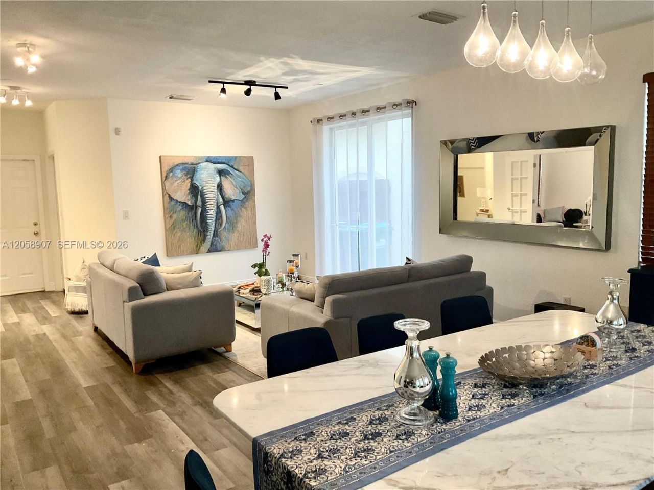 11320 NW 43rd Ter, Doral, FL 33178 Photo