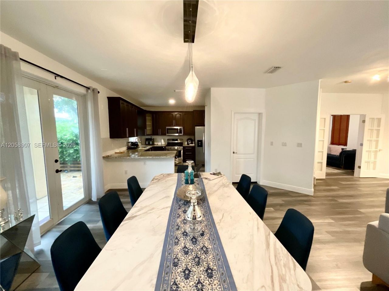 11320 NW 43rd Ter, Doral, FL 33178 Photo