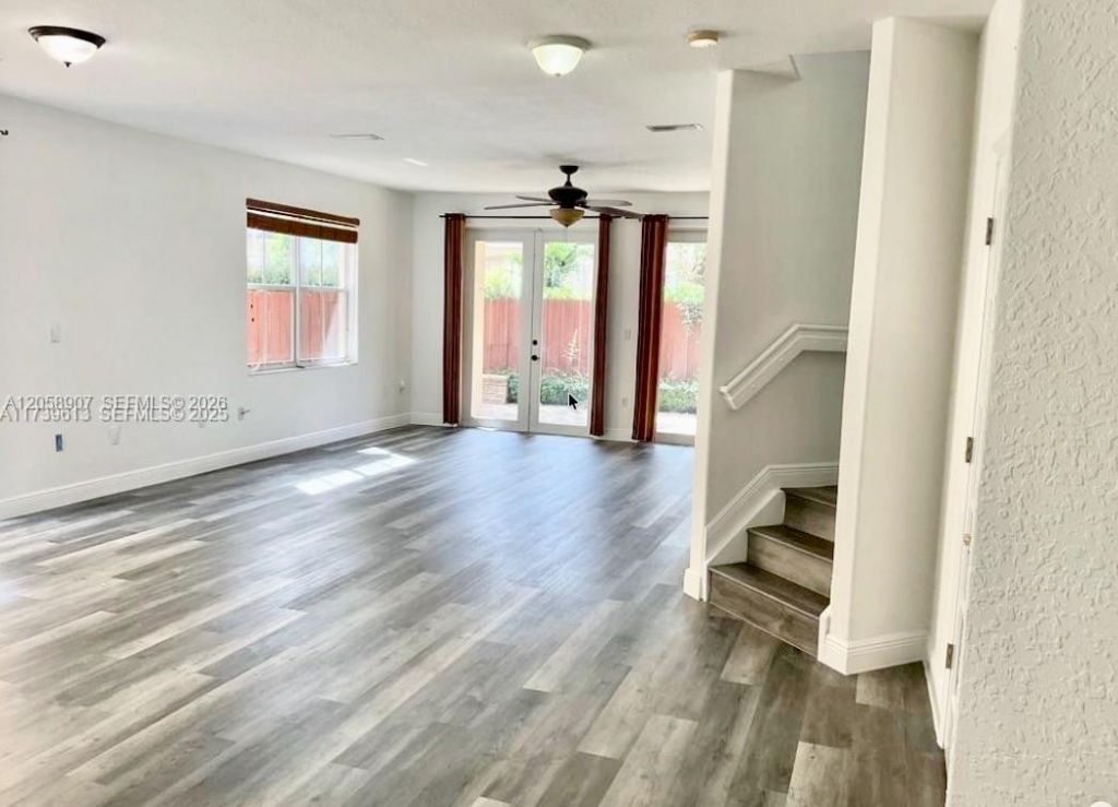 11320 NW 43rd Ter, Doral, FL 33178 Photo