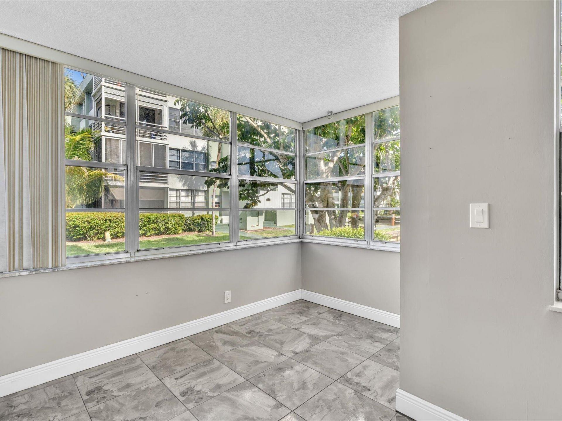 2741 Taft Street, Unit 104, Hollywood, FL 33020 Photo