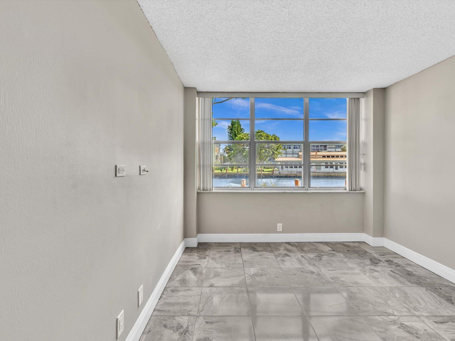 2741 Taft Street, Unit 104, Hollywood, FL 33020 Photo