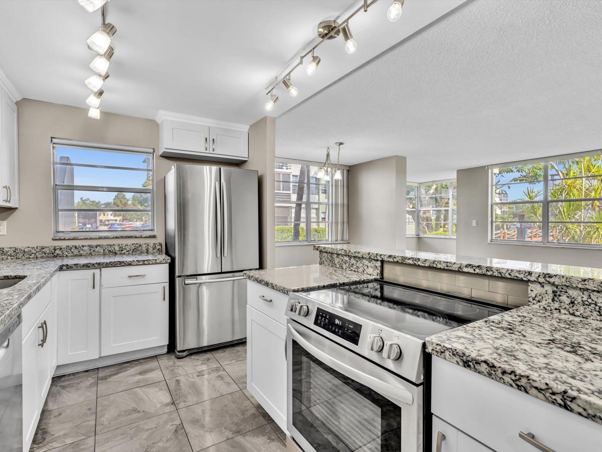 2741 Taft Street, Unit 104, Hollywood, FL 33020 Photo