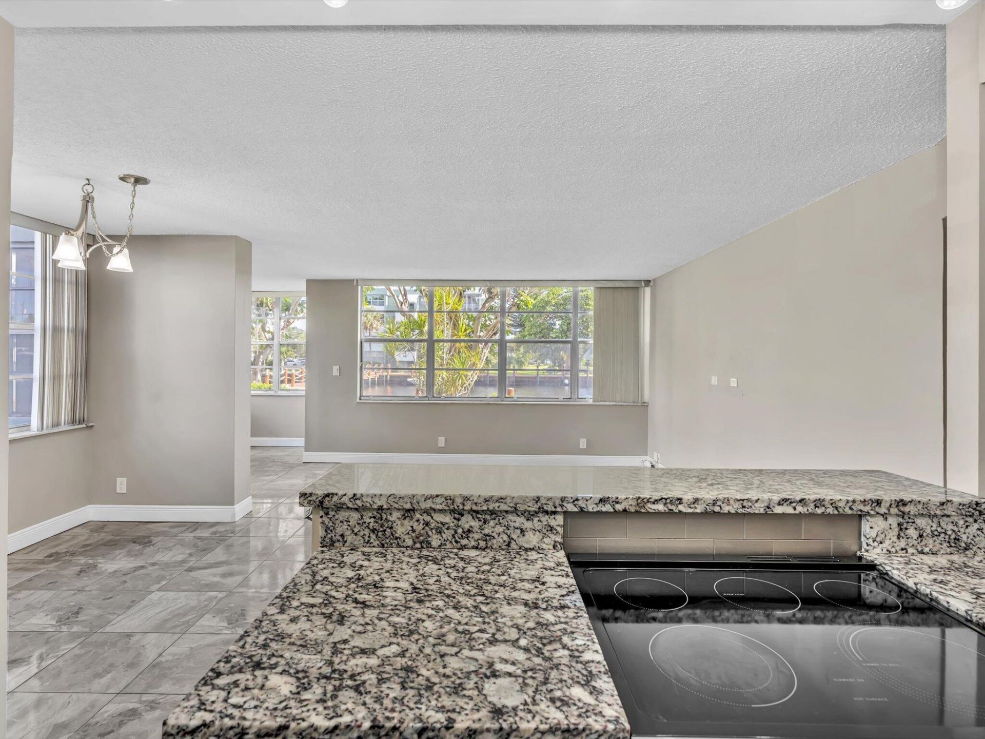 2741 Taft Street, Unit 104, Hollywood, FL 33020 Photo