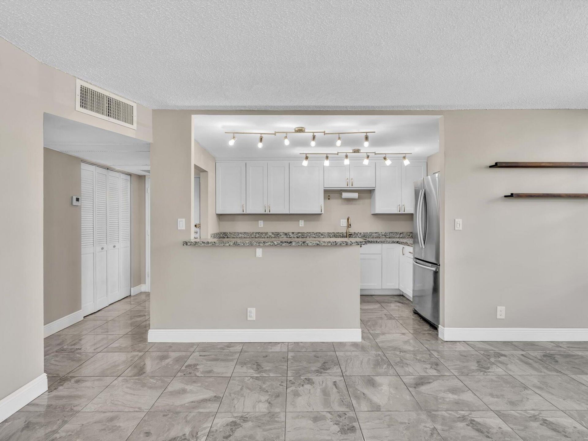2741 Taft Street, Unit 104, Hollywood, FL 33020 Photo