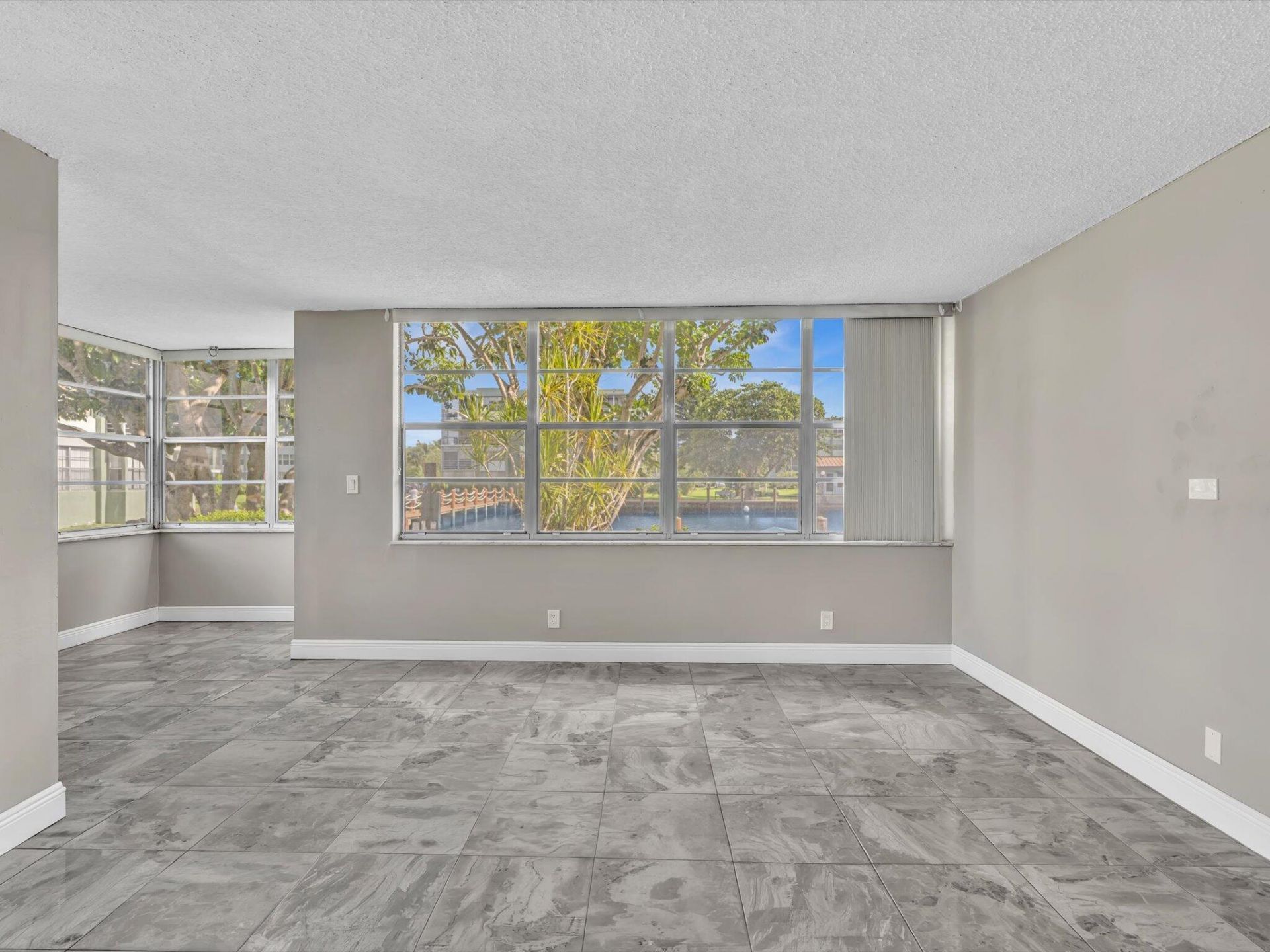 2741 Taft Street, Unit 104, Hollywood, FL 33020 Photo
