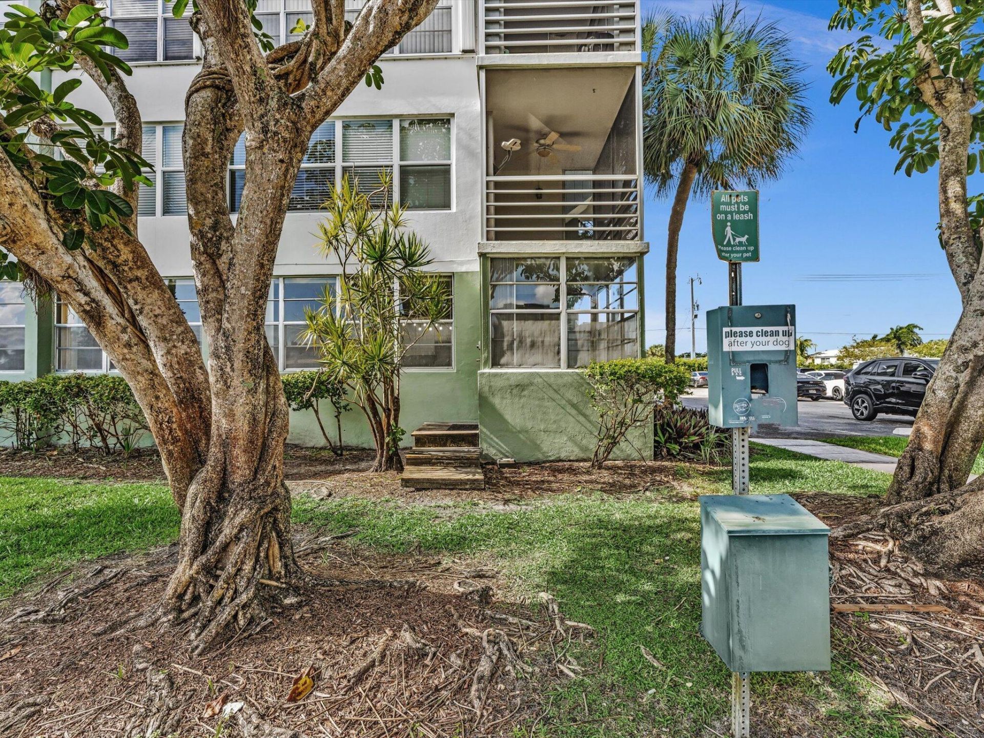 2741 Taft Street, Unit 104, Hollywood, FL 33020 Photo