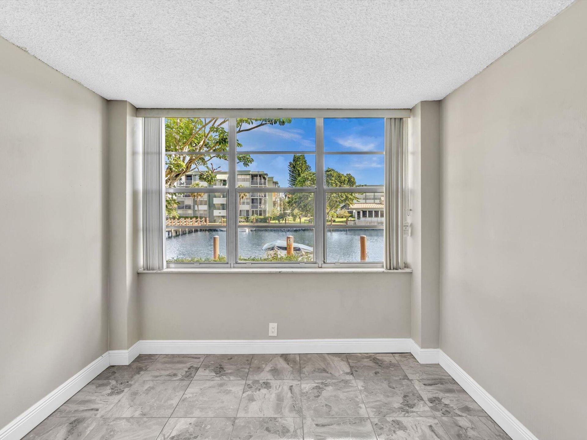 2741 Taft Street, Unit 104, Hollywood, FL 33020 Photo