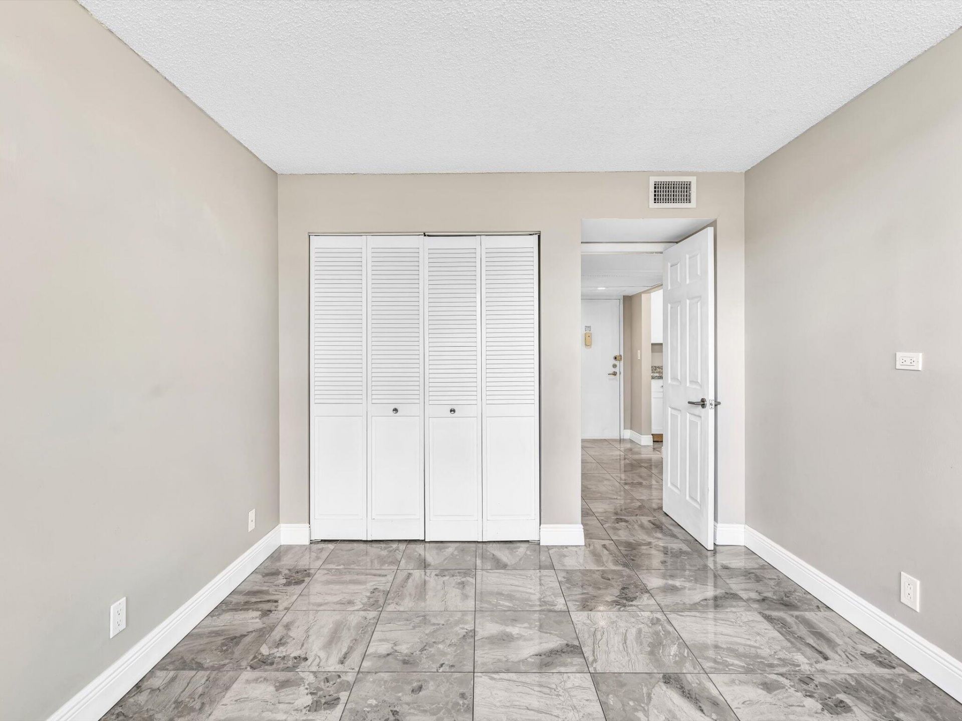 2741 Taft Street, Unit 104, Hollywood, FL 33020 Photo