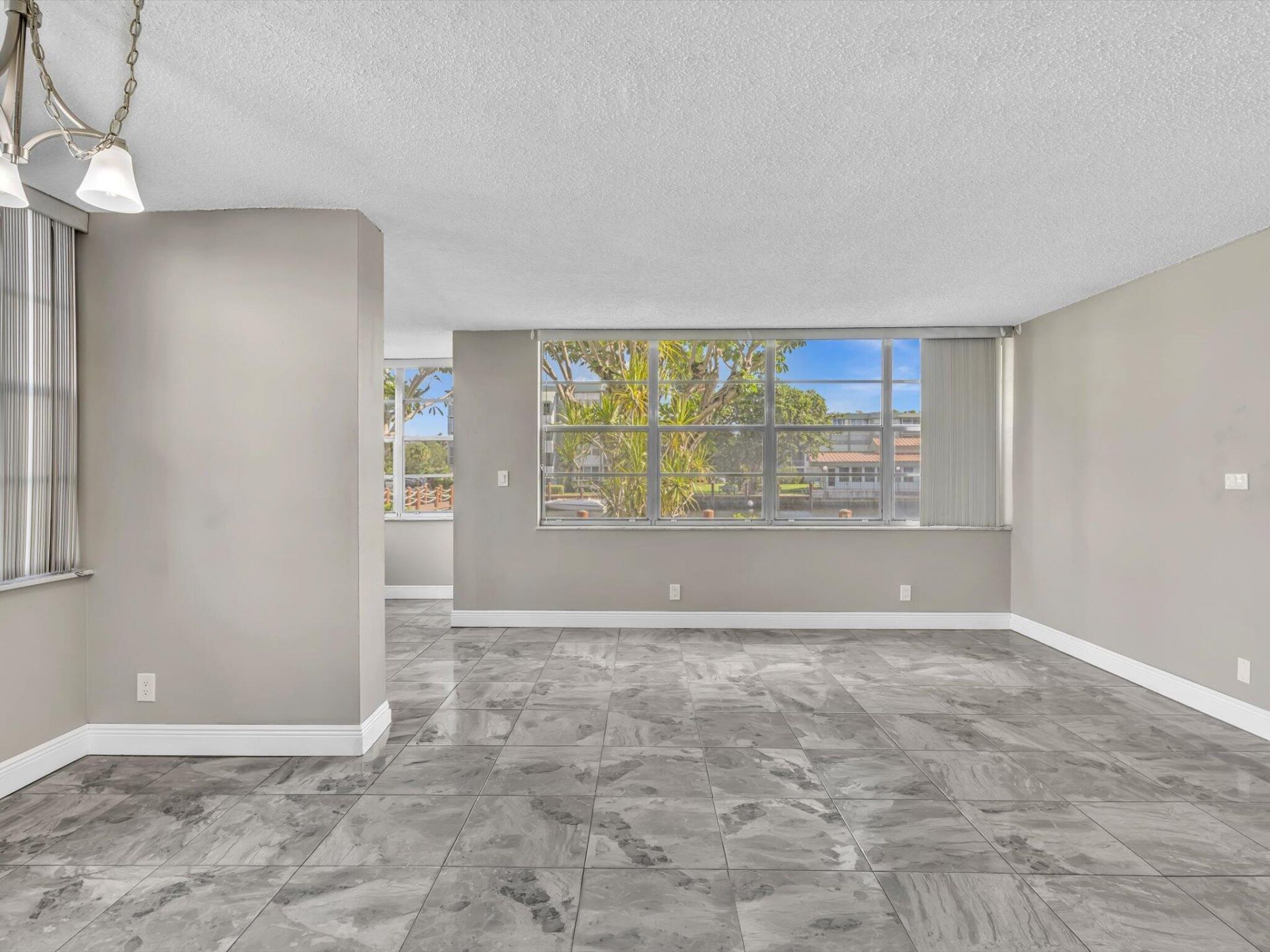 2741 Taft Street, Unit 104, Hollywood, FL 33020 Photo