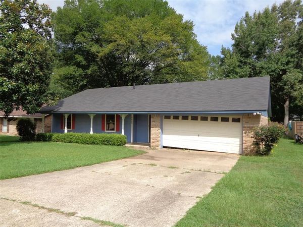8429 Edgewood Drive , Haughton, LA 71037