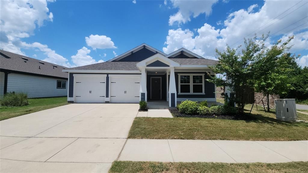 633 Quail Meadows Drive , Cleburne, TX 76031 Main Photo