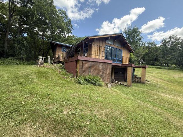 E3835 Bad Axe ROAD, Viroqua, WI 54665