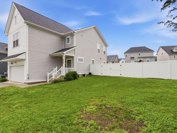 8649 Lawson Dr , Antioch, TN 37013
