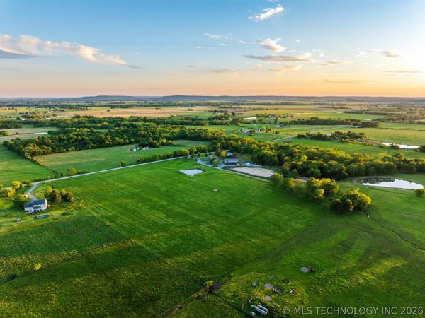 15 E 450 Road , Pryor, OK 74361