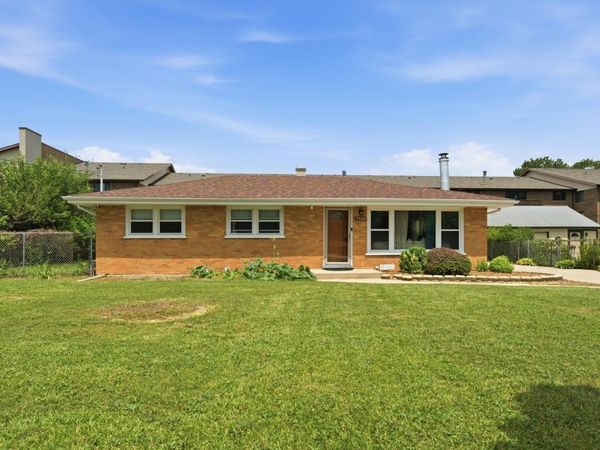 7920 W 91st Street , Hickory Hills, IL 60457