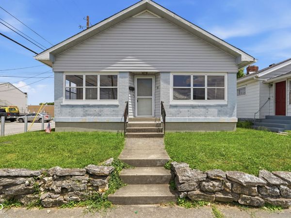 51 S 7th Avenue , Beech Grove, IN 46107